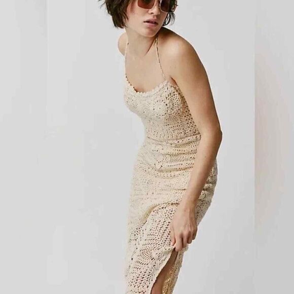 Free People Dahlia Crochet Halter Maxi  Dress/ size S/P - Picture 3 of 8